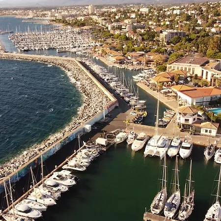 Port Santa Lucia *